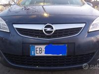 Usata Opel Astra 100 CV (73 kW) 2010 Blu Berlina
