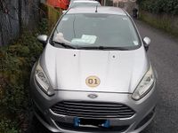 Usata Ford Fiesta Titanium 97 CV (71 kW) 2015 Grigio Utilitaria