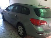 Usata Opel Astra 110 CV (80 kW) 2011 Grigio Station wagon
