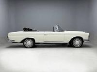 Begagnad Mercedes 250 SE 160 HK (117 kW) 1966 Vit Cab