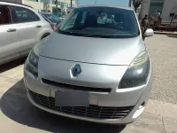 Usata Renault Scénic III 130 CV (95 kW) 2012 Grigio Monovolume