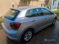 Usata VW Polo Comfortline 95 CV (69 kW) 2018 Grigio Utilitaria