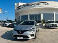 Usata Renault Clio V Business 86 CV (63 kW) 2020 Grigio Berlina