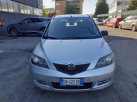 Usata Mazda 2 68 CV (50 kW) 2006 Argento Monovolume