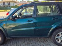 Usata Toyota Corolla 86 CV (63 kW) 2002 Verde Berlina