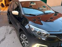 Usata Renault Captur 90 CV (66 kW) 2019 Nero SUV