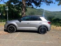 Usata VW T-Roc R-line 150 CV (110 kW) 2023 Grigio SUV