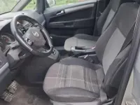 Usata Opel Zafira 110 CV (80 kW) 2012 Grigio Monovolume