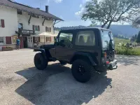 Usata Jeep Wrangler Sport 177 CV (130 kW) 1999 Nero SUV