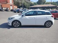 Usata Hyundai i20 Comfort 82 CV (60 kW) 2017 Bianco Utilitaria