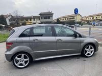 Usata Mercedes B180 Chrome 109 CV (80 kW) 2008 Grigio Monovolume