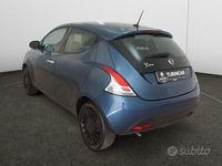 Usata Lancia Ypsilon Silver 69 CV (50 kW) 2022 Blu Utilitaria