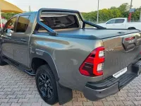 Usata Toyota HiLux 204 CV (150 kW) 2021 Grigio Pick-up