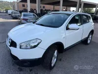 Usata Nissan Qashqai Tekna 150 CV (110 kW) 2012 Bianco SUV