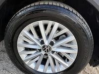 Usata VW T-Roc Life 116 CV (85 kW) 2025 Grigio silver SUV