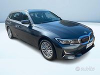 Usata BMW 318 Luxury Line 150 CV (110 kW) 2022 Grigio Station wagon