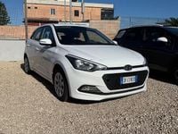 Usata Hyundai i20 82 CV (60 kW) 2018 Bianco Berlina