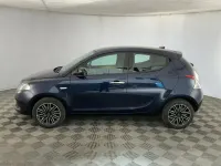 Usata Lancia Ypsilon Gold 70 CV (51 kW) 2021 Blu Utilitaria