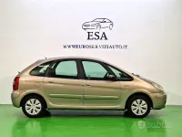 Usata Citroën Xsara Picasso Exclusive 109 CV (80 kW) 2006 Argento Monovolume