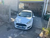 Usata Ford Fiesta Titanium 75 CV (55 kW) 2017 Bianco Utilitaria