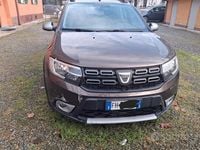 Usata Dacia Sandero Stepway 90 CV (66 kW) 2017 Marrone Berlina