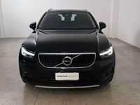 Usata Volvo XC40 Momentum 150 CV (110 kW) 2021 Nero SUV