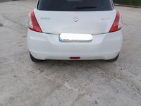 Usata Suzuki Swift 75 CV (55 kW) 2011 Bianco Utilitaria
