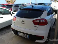 Usata Kia Rio 75 CV (55 kW) 2016 Grigio Utilitaria