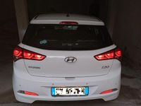 Usata Hyundai i20 75 CV (55 kW) 2015 Bianco Berlina