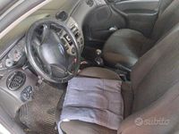 Usata Ford Focus 100 CV (73 kW) 2002 Grigio Berlina