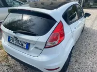 Usata Ford Fiesta ST-Line 75 CV (55 kW) 2017 Bianco Utilitaria