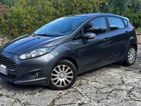Usata Ford Fiesta 100 CV (73 kW) 2017 Grigio Utilitaria