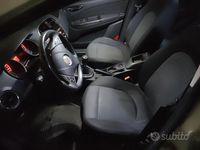 Usata Fiat Bravo 105 CV (77 kW) 2011 Bianco Utilitaria