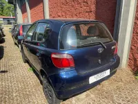 Usata Toyota Yaris 68 CV (50 kW) 1999 Nero Berlina