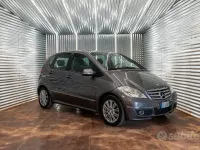 Usata Mercedes A180 Elegance 109 CV (80 kW) 2010 Marrone Berlina