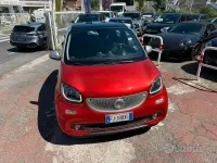Usata Smart ForFour 71 CV (52 kW) 2016 Rosso Utilitaria