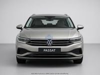 Usata VW Passat Elegance 150 CV (110 kW) 2025 Grigio Station wagon