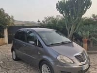 Usata Lancia Musa 90 CV (66 kW) 2008 Grigio Monovolume