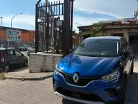 Usata Renault Captur Equilibre 101 CV (74 kW) 2024 Bluazzurro SUV