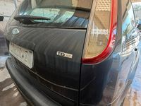 Usata Ford Focus 110 CV (80 kW) 2010 Nero Station wagon