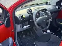 Usata Peugeot 107 68 CV (50 kW) 2009 Rosso Utilitaria