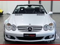 Usata Mercedes SL350 272 CV (200 kW) 2006 Grigio Cabrio