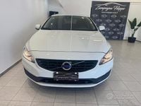 Usata Volvo V60 Business Edition 150 CV (110 kW) 2018 Bianco Station wagon