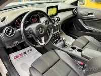 Usata Mercedes GLA180 109 CV (80 kW) 2018 Bianco SUV