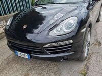 Usata Porsche Cayenne 239 CV (175 kW) 2010 Grigio SUV