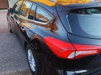 Usata Ford Focus 120 CV (88 kW) 2019 Nero Station wagon