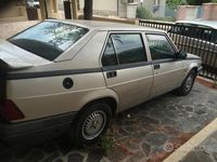 Usata Alfa Romeo 75 110 CV (80 kW) 1990 Bianco Berlina