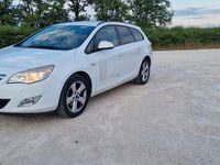 Usata Opel Astra 110 CV (80 kW) 2012 Bianco Station wagon