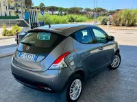 Usata Lancia Ypsilon Silver 86 CV (63 kW) 2013 Grigio Utilitaria