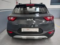 Begagnad Kia Stonic Urban 84 HK (61 kW) 2022 Grå SUV